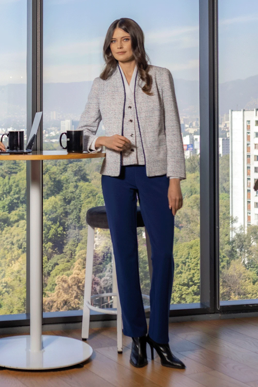 Uniforme corporativo 202505